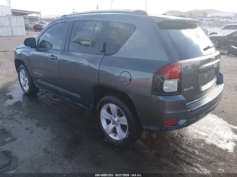 2016 Jeep Compass Sport VIN 1C4NJDBB2GD661900 фото 3