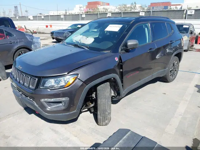 3C4NJDDB6MT571782 — 2021 Jeep Compass Trailhawk 4X4, photo 2 from IAAI 14.10.2026, Normal wear