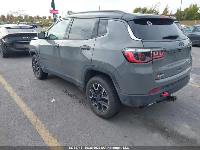 3C4NJDDB1MT511697 — 2021 Jeep Compass Trailhawk, zdjęcie 3 z IAAI 16.10.2026, Uszkodzenie silnika