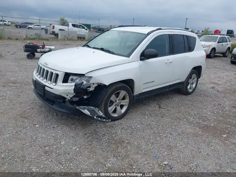 1J4NF4FB7BD136197 — 2011 Jeep Compass, photo 3 from IAAI 26.10.2026, Front end