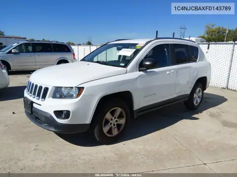1C4NJCBAXFD143789 — 2015 Jeep Compass, photo 2 from IAAI 20.10.2026, Normal wear