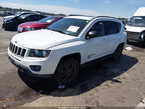 1C4NJDBB4GD673126 — 2016 Jeep Compass, фото 2 с аукциона IAAI 13.10.2026, Правый бок
