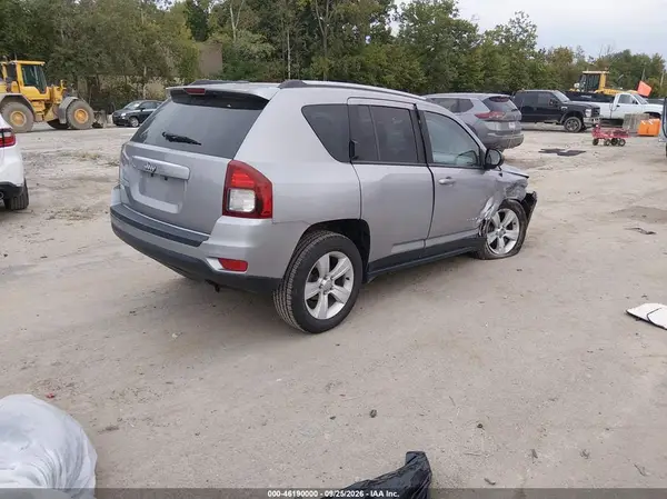 1C4NJDBB7GD626639 — 2016 Jeep Compass, фото 4 с аукциона IAAI, Передняя часть справа