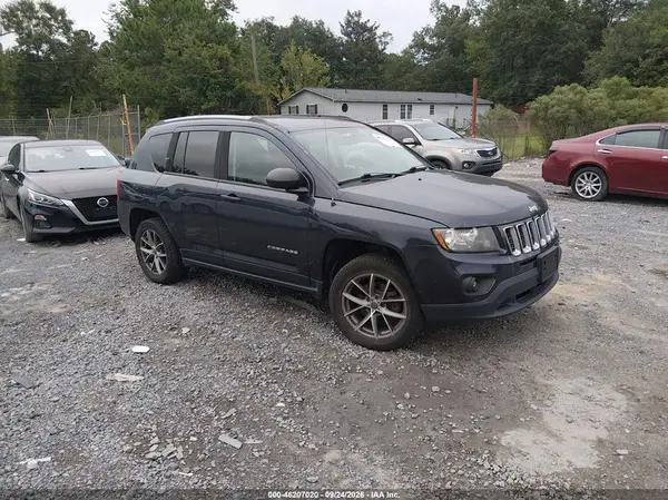 1C4NJDBB3GD556539 Jeep Compass 2016 — повреждение Естественный износ, фото до ремонта
