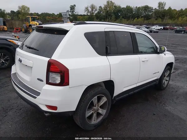 2016 JEEP COMPASS VIN 1C4NJDEB2GD545396 фото 4