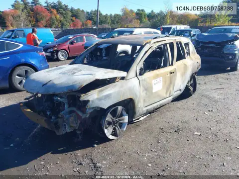 1C4NJDEB6GD758738 — 2016 Jeep Compass, photo 2 from IAAI, Fire