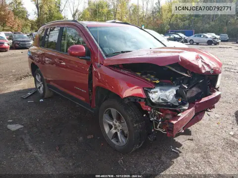 1C4NJCEA7GD792771 — 2016 Jeep Compass, Передня частина, фото до ремонту