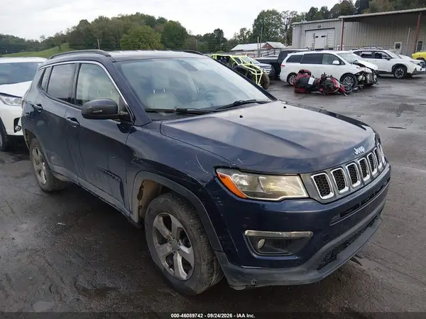 3C4NJDBB4HT692903 Jeep Compass 2017 — повреждение Передняя часть слева, фото до ремонта