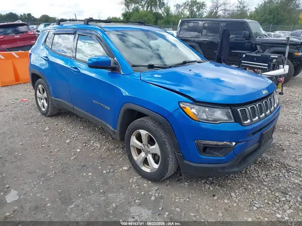 3C4NJDBB6HT660373 — 2017 Jeep Compass, Левый бок (Left Side), фото до ремонта
