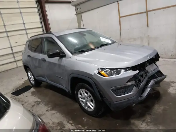 3C4NJCAB8HT669328 Jeep Compass 2017 — повреждение Передняя часть, фото до ремонта