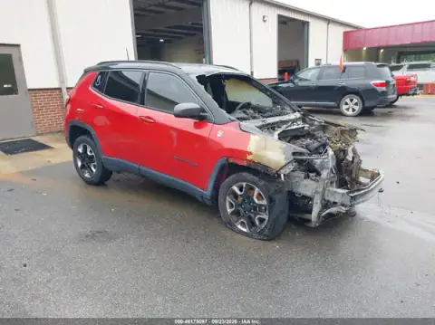 3C4NJDDB7HT631140 — 2017 Jeep Compass, ძრავის ხანძარი (Engine Burn), ფოტოები შეკეთებამდე