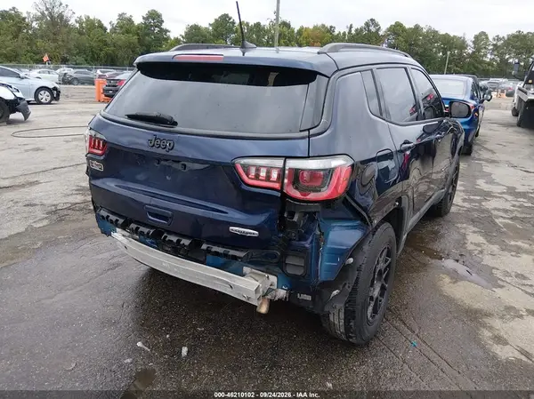 3C4NJCBB4HT643324 — 2017 Jeep Compass, фото 4 с аукциона IAAI, Задняя часть