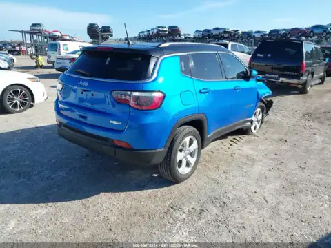 3C4NJDBB5JT202569 — 2018 Jeep Compass, photo 4 from IAAI 20.10.2026, Right front