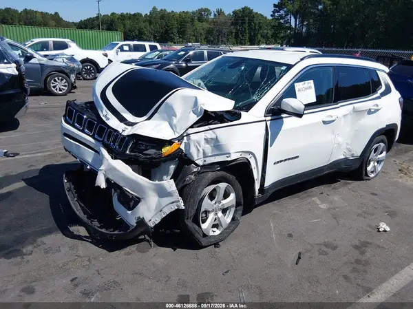 3C4NJDBB8JT455000 — 2018 Jeep Compass, фото 2 с аукциона IAAI 14.10.2026, Передняя часть слева