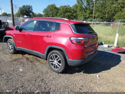 3C4NJCBB4JT488490 — 2018 Jeep Compass, фото 3 с аукциона IAAI, ПЕРЕДНЯЯ ЧАСТЬ