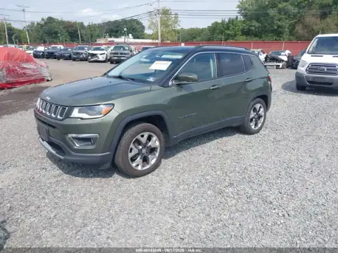 3C4NJDCB4JT222536 — 2018 Jeep Compass, zdjęcie 2 z IAAI 18.10.2026, Prawy bok