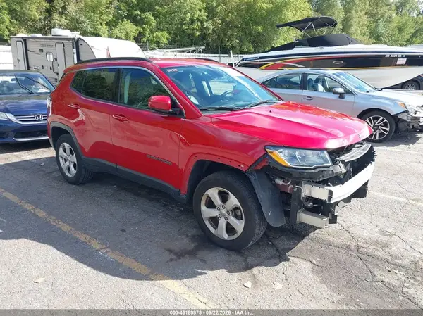 3C4NJDBB9JT176025 — 2018 Jeep Compass, Передня частина (Front End), фото до ремонту