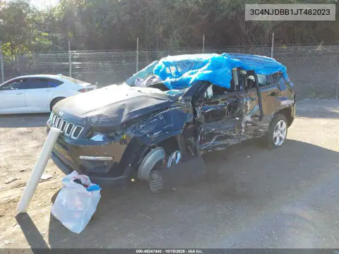 3C4NJDBB1JT482023 — 2018 Jeep Compass, ფოტო 2, IAAI, დაზიანება ყველა მხრიდან