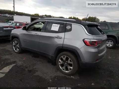 3C4NJDCB5JT284219 — 2018 Jeep Compass, ფოტო 4, IAAI, წინა მარცხენა ნაწილი