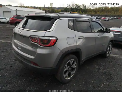 3C4NJDCB5JT284219 — 2018 Jeep Compass, ფოტო 5, IAAI, წინა მარცხენა ნაწილი