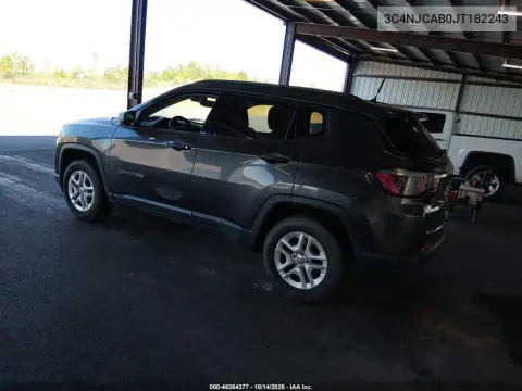 3C4NJCAB0JT182243 — 2018 Jeep Compass, foto 4 de IAAI 03.11.2026, Desgaste normal