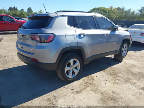 3C4NJDBB5JT231392 — 2018 Jeep Compass, фото 4 з IAAI, Передня частина