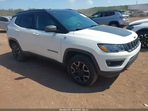 3C4NJDDB2KT650525 — 2019 Jeep Compass, левый бок (Left Side), фото до ремонта