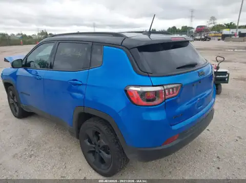 3C4NJDBB3KT621277 — 2019 Jeep Compass, photo 3 from IAAI, Front end