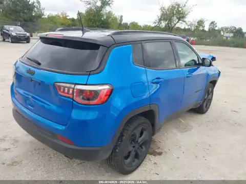 3C4NJDBB3KT621277 — 2019 Jeep Compass, photo 4 from IAAI, Front end