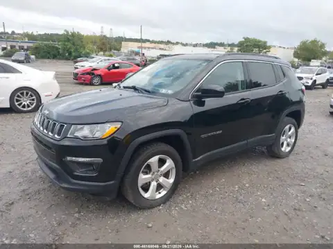 3C4NJDBB0KT829164 — 2019 Jeep Compass, photo 2 from IAAI, Right side