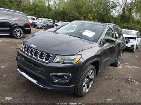 3C4NJDCB7KT761265 — 2019 Jeep Compass, ფოტო 2, IAAI, წინა და უკანა ნაწილი