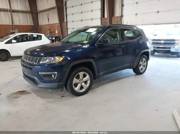 3C4NJDBBXKT597396 — 2019 Jeep Compass, zdjęcie 2 z IAAI 07.10.2026, Zalanie