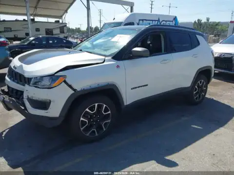 3C4NJDDB6KT790478 — 2019 Jeep Compass, фото 2 с аукциона IAAI, ПЕРЕДНЯЯ ЧАСТЬ