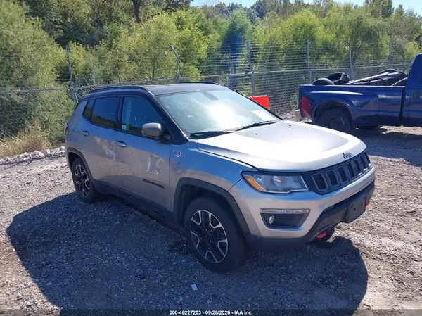 3C4NJDDBXKT728582 Jeep Compass 2019 — Left rear damage, before-repair photo