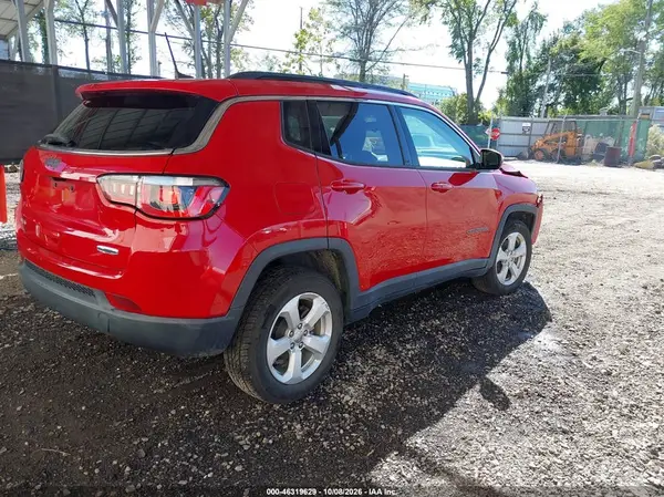 3C4NJDBB0KT599884 — 2019 Jeep Compass, zdjęcie 4 z IAAI, Przód