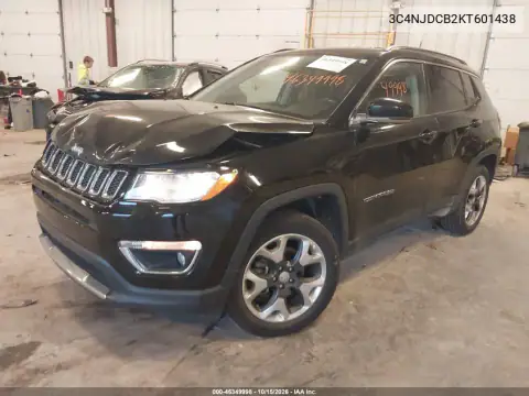 3C4NJDCB2KT601438 — 2019 Jeep Compass, ფოტო 3, IAAI, წინა ნაწილი