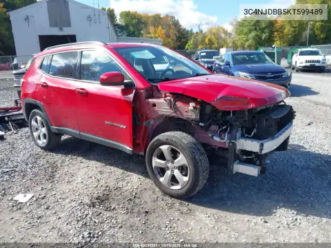 3C4NJDBB5KT599489 — 2019 Jeep Compass, Передня частина, фото до ремонту