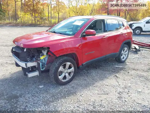 3C4NJDBB5KT599489 — 2019 Jeep Compass, foto 3 de IAAI, Parte delantera