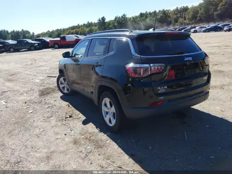 3C4NJDBB1LT125959 — 2020 Jeep Compass, ფოტო 3, IAAI, წინა ნაწილი