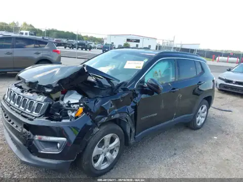 3C4NJCBB6LT253284 — 2020 Jeep Compass, ფოტო 2, IAAI, წინა ნაწილი