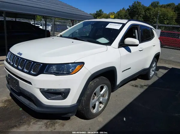 3C4NJDBB6LT229167 — 2020 Jeep Compass, photo 2 from IAAI, Flood
