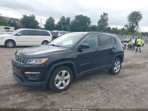 3C4NJDBB3LT204632 — 2020 Jeep Compass, фото 2 с аукциона IAAI 20.10.2026, передняя часть справа