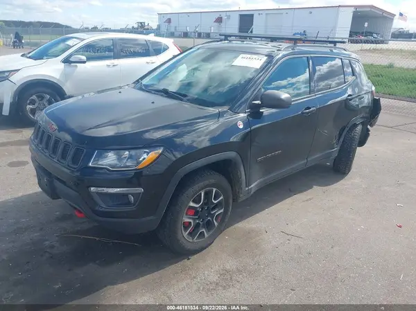 3C4NJDDB9LT190510 — 2020 Jeep Compass, фото 2 с аукциона IAAI, Левый бок