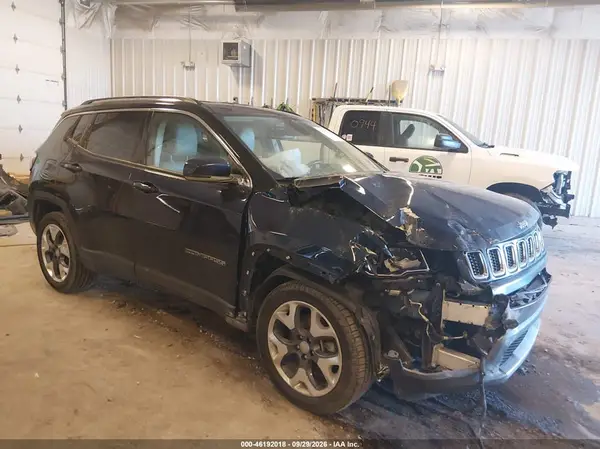 3C4NJDCB3LT209103 Jeep Compass 2020 — повреждение Передняя часть, фото до ремонта
