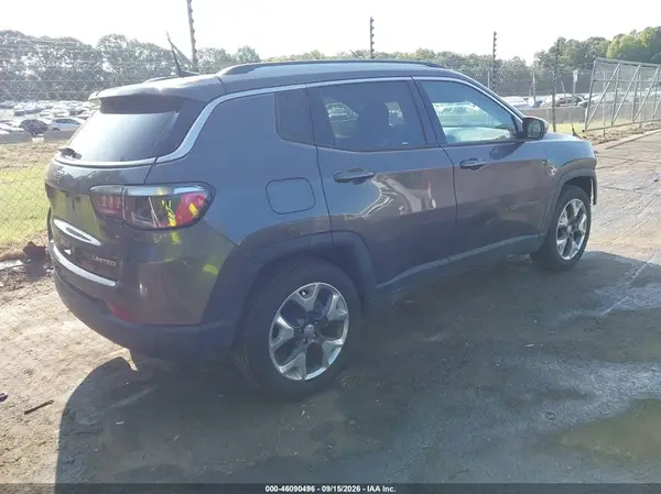 3C4NJCCB0MT564340 — 2021 Jeep Compass, фото 4 с аукциона IAAI 15.10.2026, Передняя часть