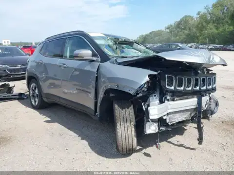 3C4NJDCB5MT594827 — 2021 Jeep Compass, опрокидывание (Rollover), фото до ремонта