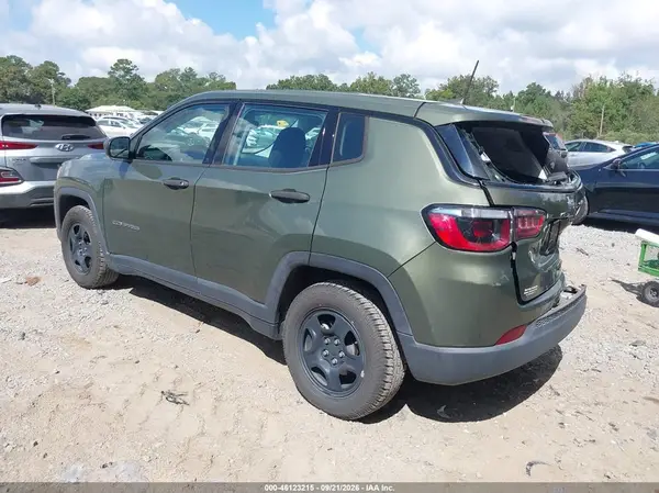 3C4NJCAB1MT523038 — 2021 Jeep Compass, photo 3 from IAAI 13.10.2026, Rear end