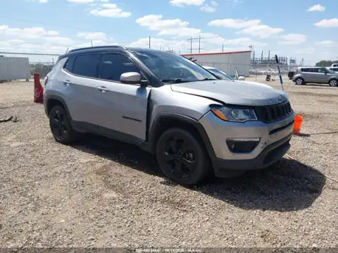 3C4NJDBB5MT539330 — 2021 Jeep Compass, Задня частина (Rear), фото до ремонту