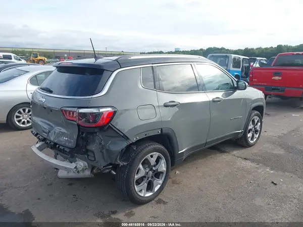 3C4NJDCB6MT515746 — 2021 Jeep Compass, zdjęcie 4 z IAAI 13.10.2026, Tył
