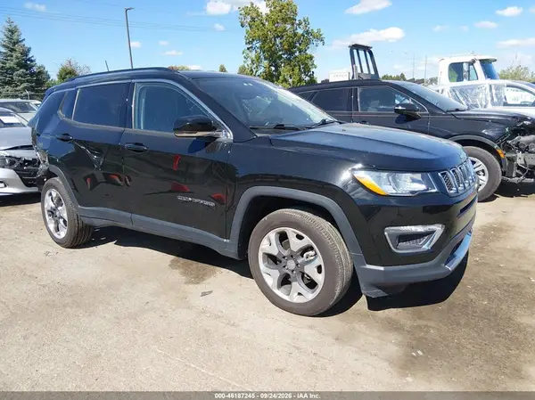 3C4NJDCB7MT503587 Jeep Compass 2021 — daño Parte trasera, foto antes de reparar